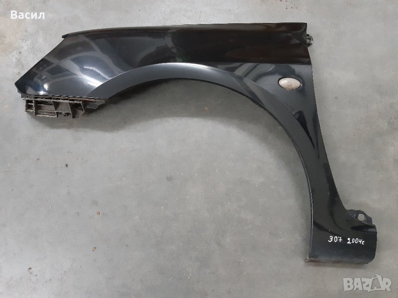 Преден ляв калник ЧЕРЕН  Peugeot 307 SW ЧЕРНО 1.6 HDI 1.6hdi Пежо 307 СВ Комби ЧЕРНО 1.6 ХДИ 1.6хди , снимка 1