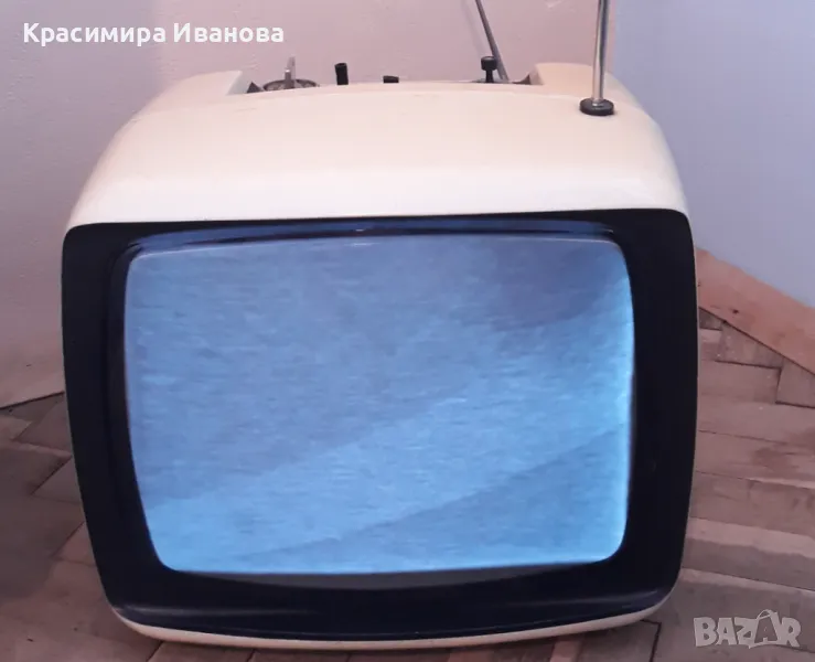 Стар мини телевизор 12" 12BT-W5, снимка 1
