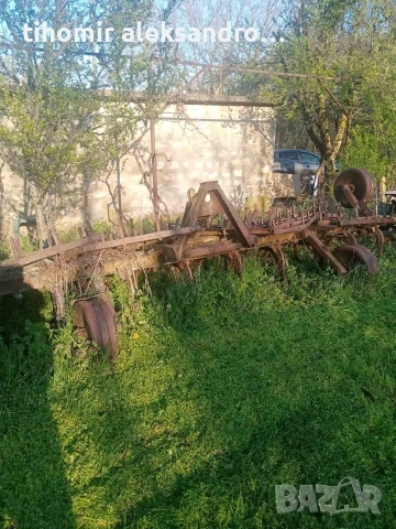 Продавам навесен култиватор Чизел 5.30м.
