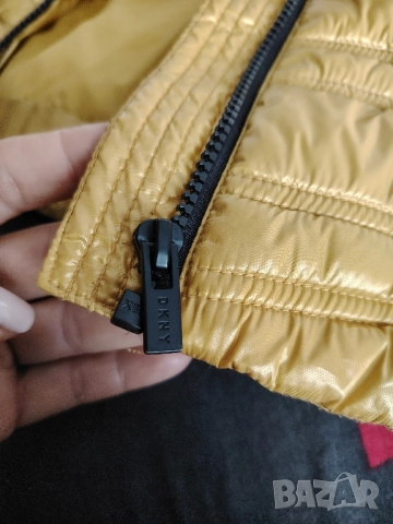 DKNY SPORT 100% оригинален елек XS/S/M, снимка 4 - Елеци - 52305088