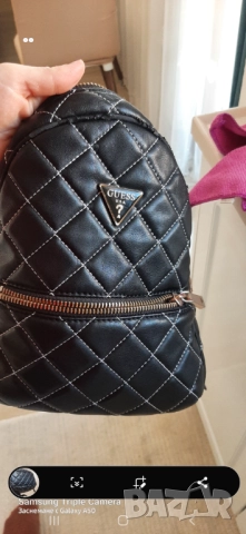 Guess раница , снимка 2 - Раници - 52548424