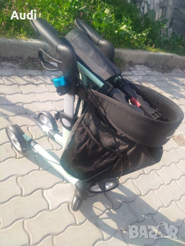 Сгъваема алуминиева  проходилка ролатор за възрастни, оперирани, трудно подвижни хора. Марка SERVER , снимка 5 - Ролатори - 54099678