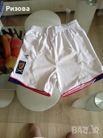 Подарявам спортни маркови къси панталонки