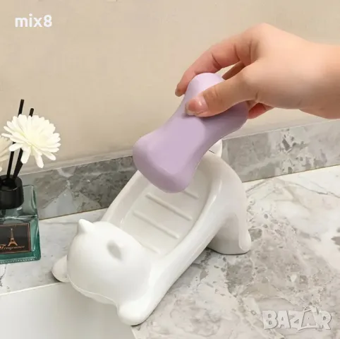 Сапунерка с отвор за оттичане на водата