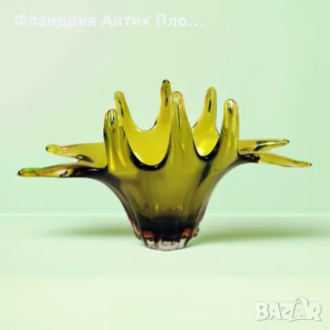 Стъклена бонбониера