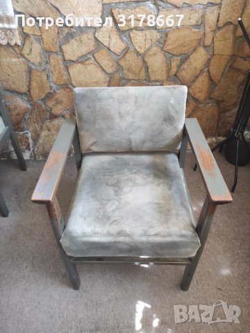Трапезен стол с дървени подлакътници, снимка 1 - Столове - 40358015