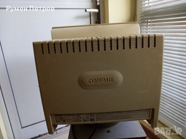 Монитор COMPAQ 620, снимка 4 - Монитори - 38762836