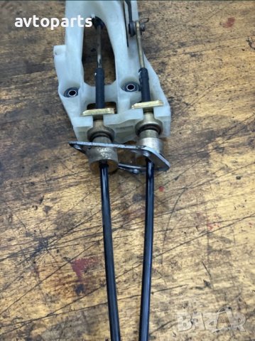 Toyota avensis verso 2005година 2.0d4d 5 скорости Скоростен лост с жила, снимка 5 - Части - 40559583