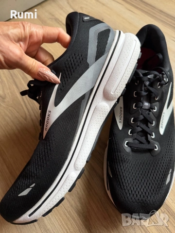 Оригинални мъжки маратонки Brooks Ghost 15 Wide Men! 47,5 н, снимка 3 - Маратонки - 51458446