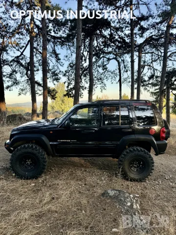 Jeep Cherokee KJ// OFF ROAD// TOP , снимка 2 - Автомобили и джипове - 54092882