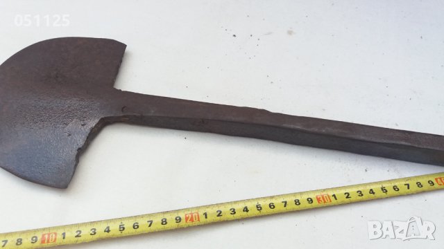 масивен възрожденски кован лемиш, инструмент секач, снимка 14 - Антикварни и старинни предмети - 38017249