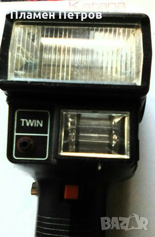 Продавам светкавица УНОМАТ