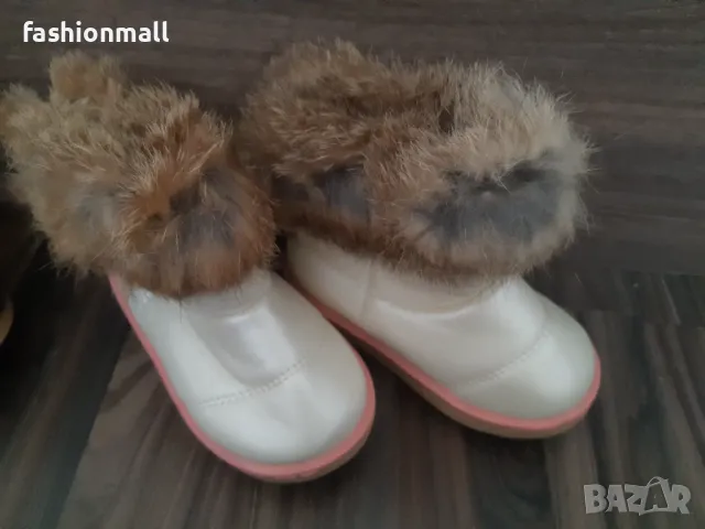 Детски боти с пух 22 номер , снимка 3 - Детски боти и ботуши - 48098371