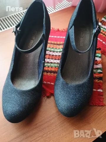 тъмно сини лъскави официални обувки на ток , снимка 3 - Дамски обувки на ток - 48783909