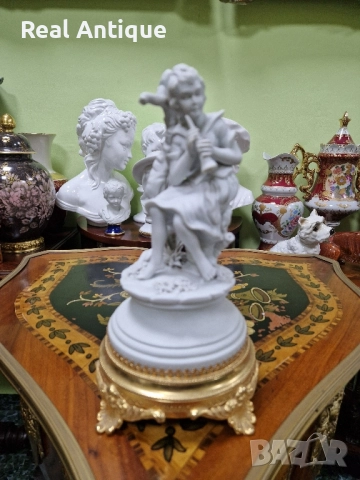 Страхотна антикварна италианска порцеланова фигура Capodimonte , снимка 3 - Антикварни и старинни предмети - 51784514