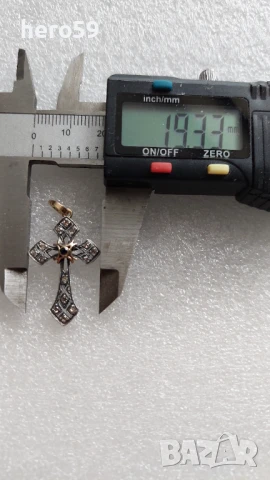 Стар златен 18к кръст с инкрустирани натурални диаманти и сапфир-диамант,злато, снимка 11 - Колиета, медальони, синджири - 51201975