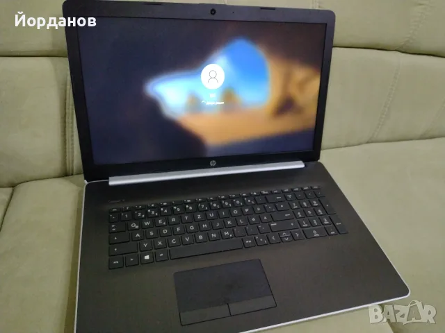 работещ HP 17 by0014ng 17.3'' Led /Core i5-8250U/8gb.ram./1tb.hdd за части , снимка 3 - Части за лаптопи - 56010923