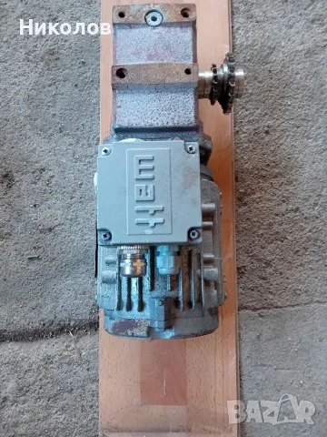 моторедуктор 0.37 кв. 1420об. изходящ вал 40об, снимка 4 - Електродвигатели - 50351967