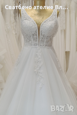  Нова Сватбена булчинска рокля с кристали под наем , снимка 2 - Сватбени рокли - 44575490