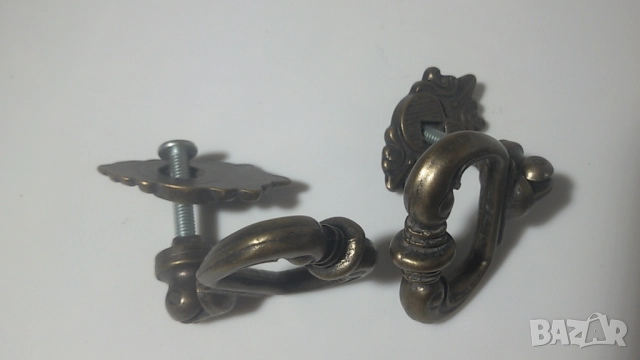 Лот две ретро дръжки от шкафчета; може би са месинг, но не съм сигурен, снимка 7 - Антикварни и старинни предмети - 51507270