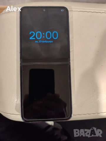 Продавам Samsung z flip 4, снимка 2 - Samsung - 53902123