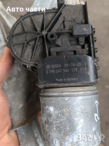 Моторче и Механизъм Предни Чистачки Дачия Дъстер - Сандеро - Логан - 0390241544 - 3397020879, снимка 2 - Части - 50827302