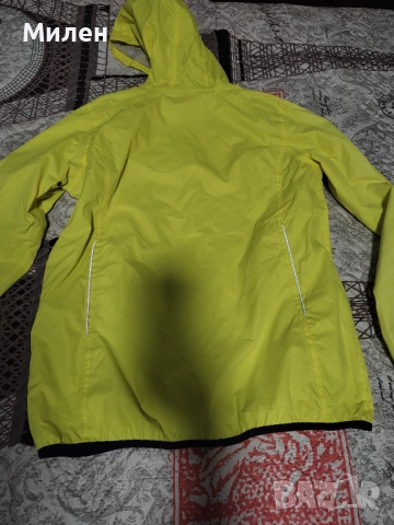 Спортно Яке Ветровка, снимка 2 - Спортни дрехи, екипи - 52940329