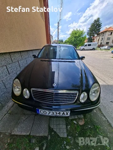 Продавам Мерцедес Е 240, снимка 3 - Автомобили и джипове - 56532924