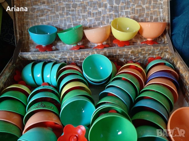 различни и ефектни пластмасови чаши 