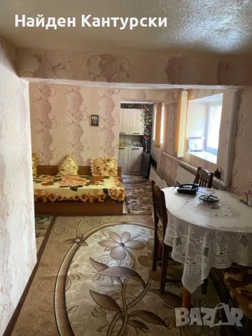 Продавам масивна триетажна къща в град Хасково, снимка 10 - Къщи - 42422521