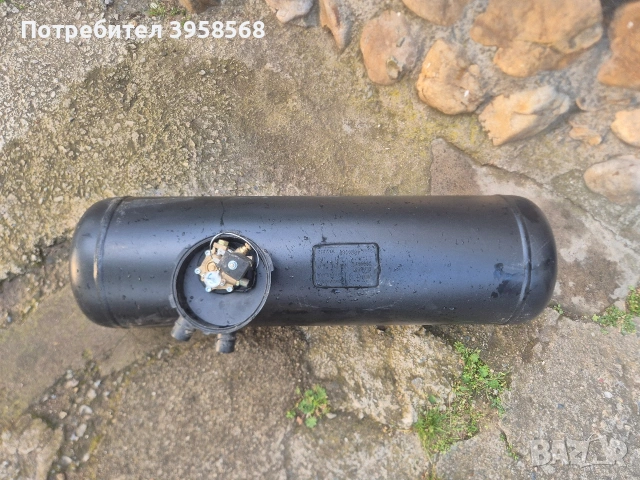 Газова система бутилка , изпарител и компютър