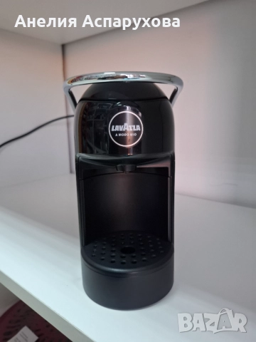 Машина за капсули Lavazza A Modio Mio Jolie 1250W 10bar, снимка 4 - Кафемашини - 52942855