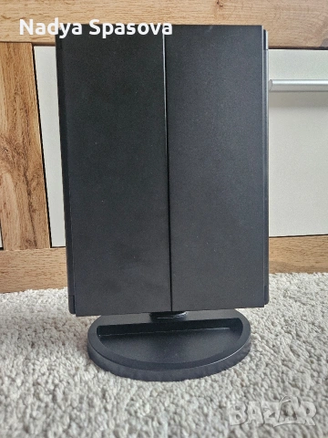 Козметично огледало с LED осветление, снимка 2 - Огледала - 53967271