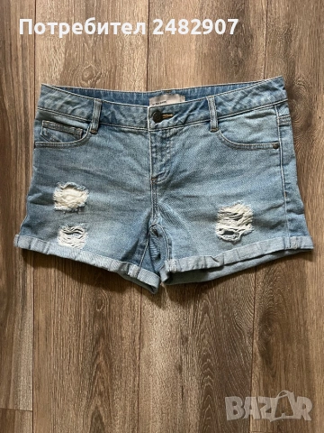 Къси дамски панталони