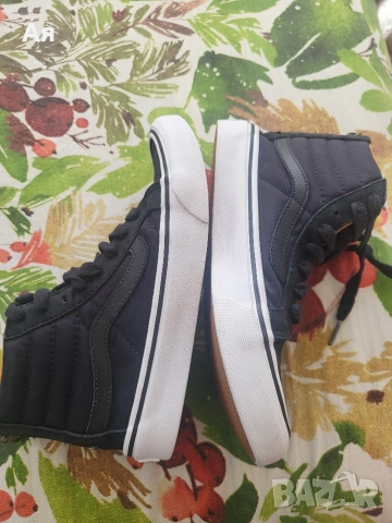 Кецове VANS - 36 Номер, снимка 3 - Детски маратонки - 54330242
