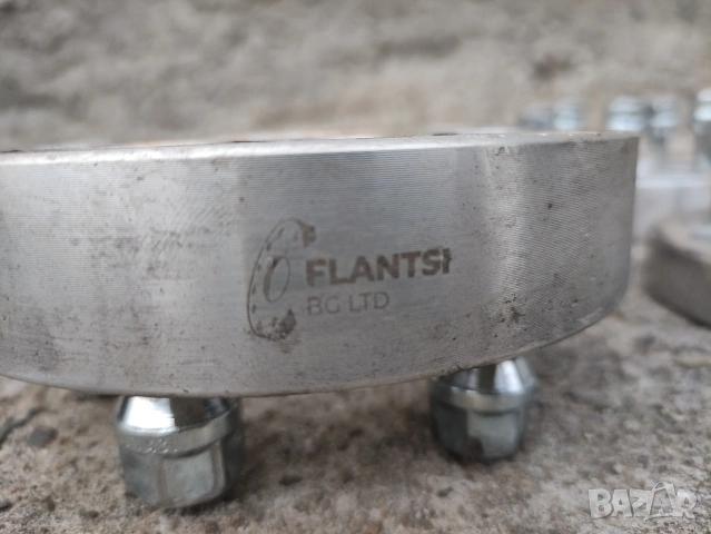 Комплект Алуминиеви Фланци 5х100 – 20мм и 30мм (Централен отвор 56.1) , снимка 4 - Части - 54182534