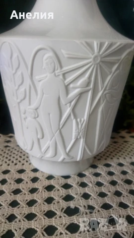 Бяла ваза Edelstein Bavaria , снимка 4 - Вази - 51194537