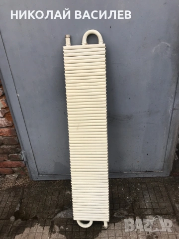 Радиатор  за  парното.  Размери  1.36  на  30  см  . 