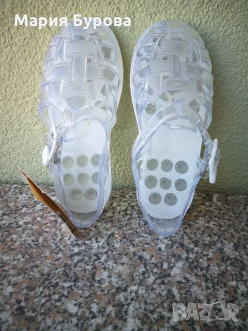 Силиконови сандалки номер 26 Chicco, снимка 1 - Детски сандали и чехли - 29661643