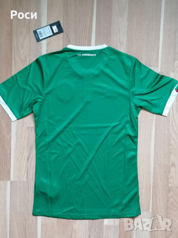 Тениска на Лудогорец Umbro S/M, снимка 2 - Спортни дрехи, екипи - 44531902