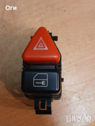 Бутон аварийни светлини за Мерцедес А класа W168 A 168 820 12 10 / A1688201210