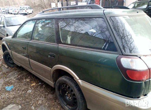Subaru Outback 3.0 на части.