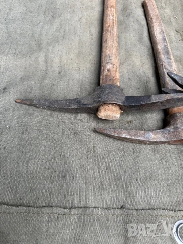 Продавам войнишки кирки , снимка 2 - Други ценни предмети - 51242709
