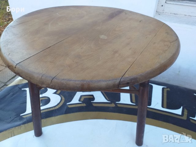 Стара трикрака кръгла маса, снимка 1 - Други ценни предмети - 31557400