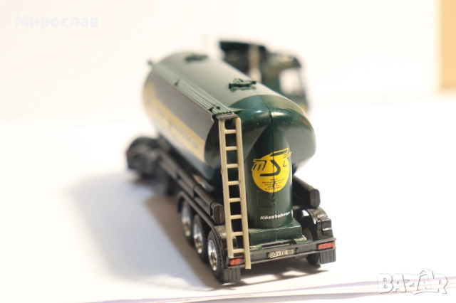 HERPA H0 1/87 MERCEDES BENZ СИЛОЗ ЦИСТЕРНА КАМИОН МОДЕЛ, снимка 9 - Колекции - 52711337