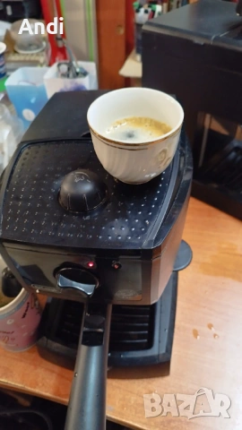 Кафемашина Delonghi EC-150 експресо с крема цедка, снимка 13 - Кафемашини - 53250761