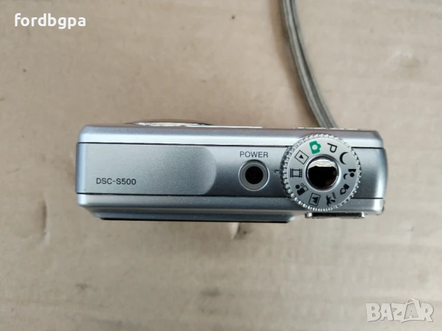 Малък фотоапарат Sony Cyber-shot DSC-S500, снимка 3 - Фотоапарати - 50502187