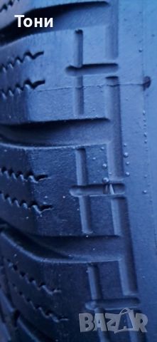 2 броя зимни гуми 165 65 15 перфектни, снимка 2 - Гуми и джанти - 52580624