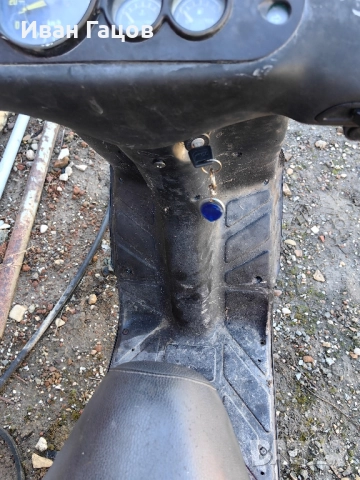 регистриран Piaggio NRG, снимка 8 - Мотоциклети и мототехника - 52101674