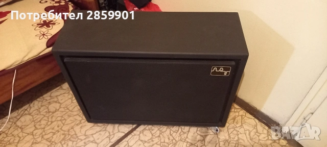 Продавам китарен кабинет LAT с два говорителя